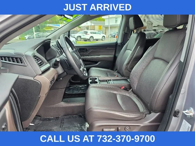 Certified Used 2022 Lunar Silver Metallic Honda EX-L image 21