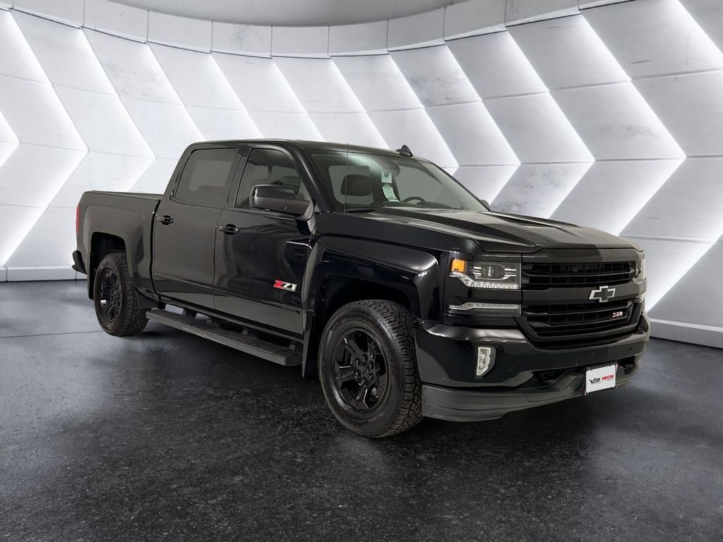 Used 2018  Chevrolet LTZ image 1