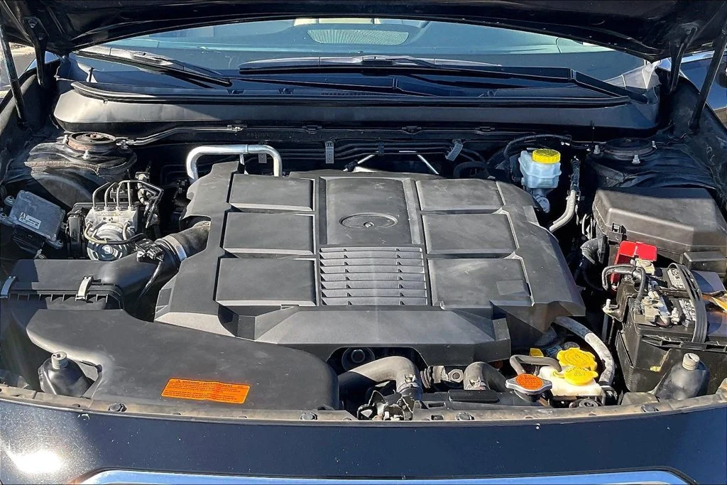 Used 2018 Black Subaru 3.6R image 38