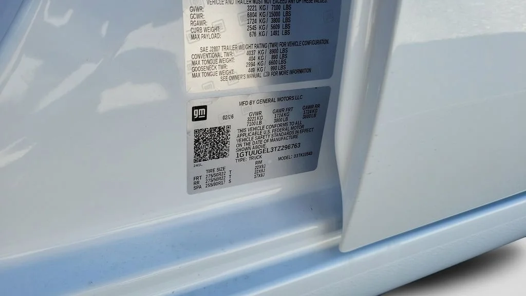New 2026 Glacier White Tricoat GMC Denali image 29