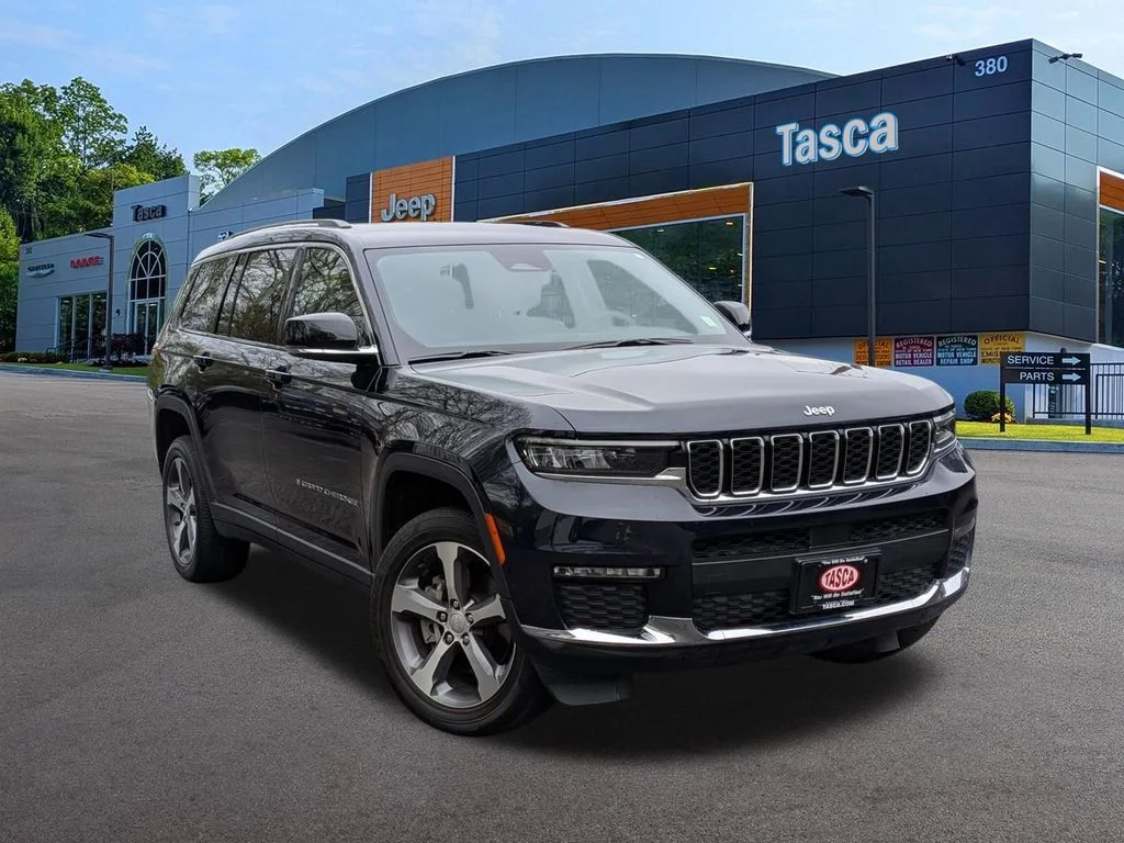 Used 2023 Black Jeep Limited image 1