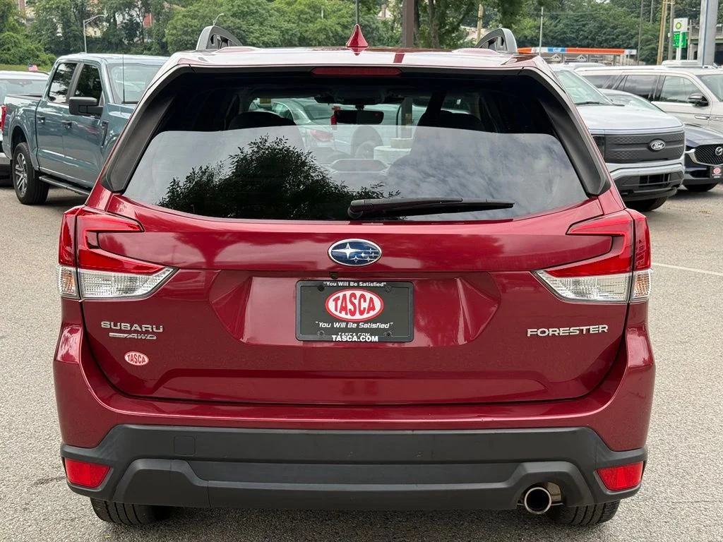 Used 2023 Red Subaru Limited image 8