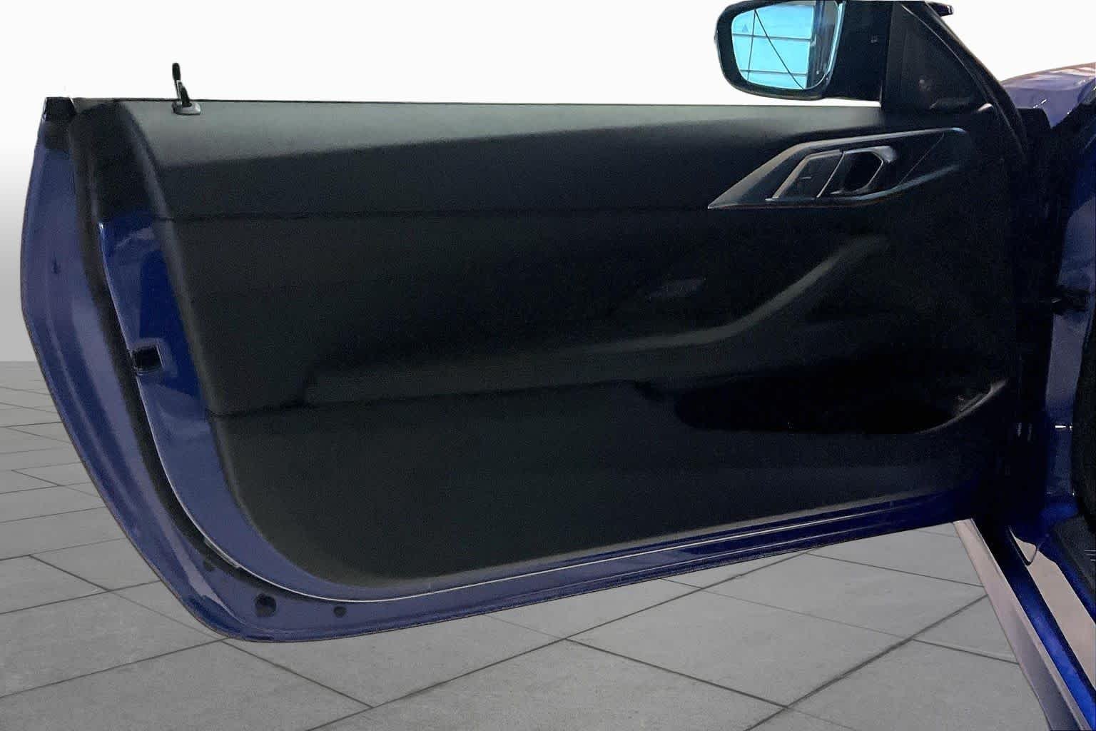 New 2027 Portimao Blue Metallic BMW M440i image 10