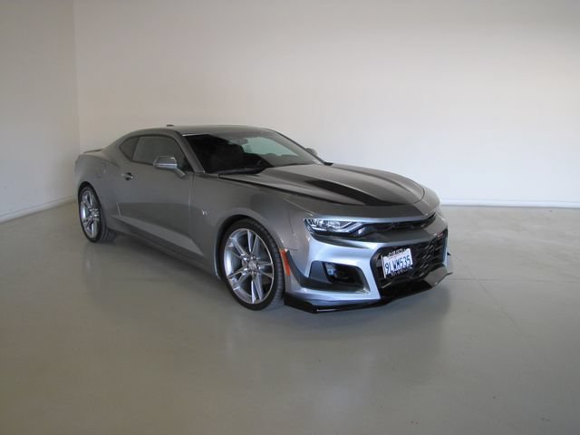 Used 2024 Sharkskin Metallic Chevrolet 1LT image 3