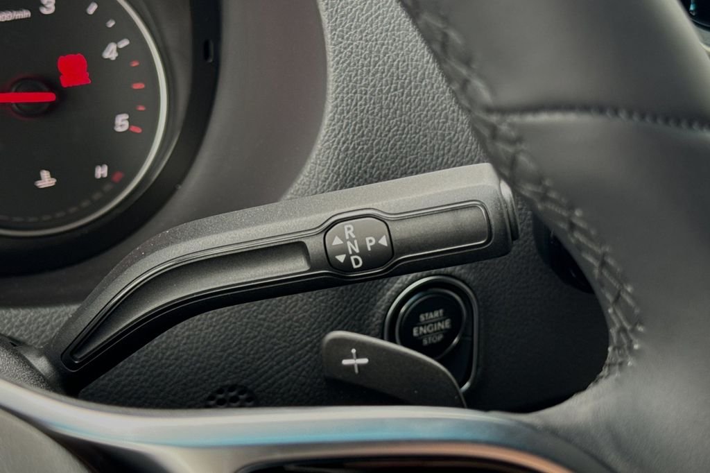 Used 2024 Gray Mercedes-Benz Cargo 144 WB image 21