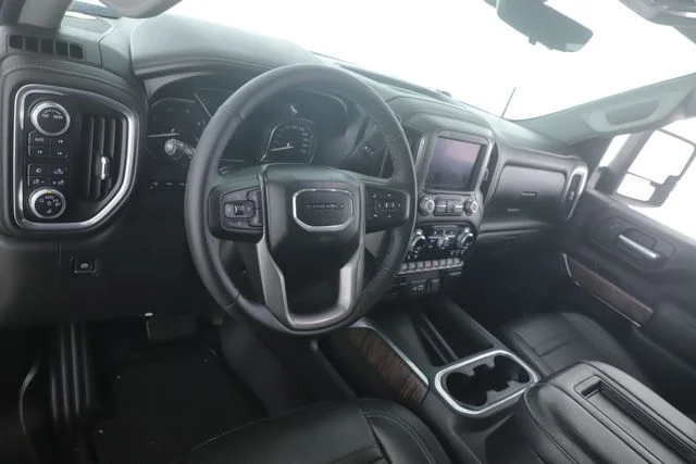 Used 2021 Black GMC Denali image 18