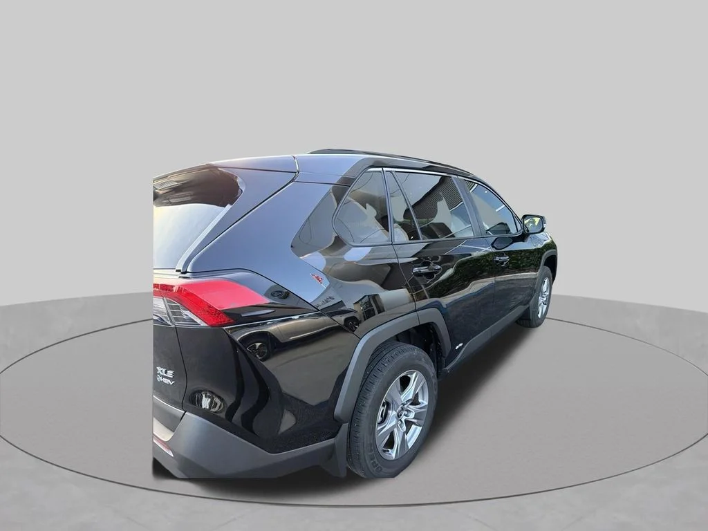 Used 2025 Black Toyota XLE image 5
