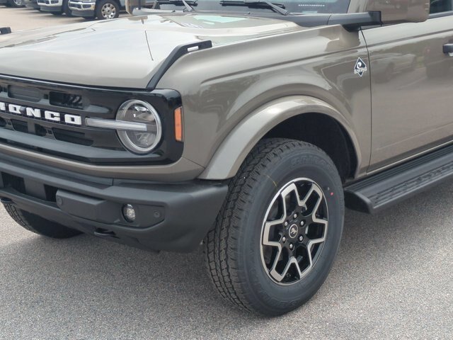 New 2026 Marsh Gray Ford Outer Banks® image 9