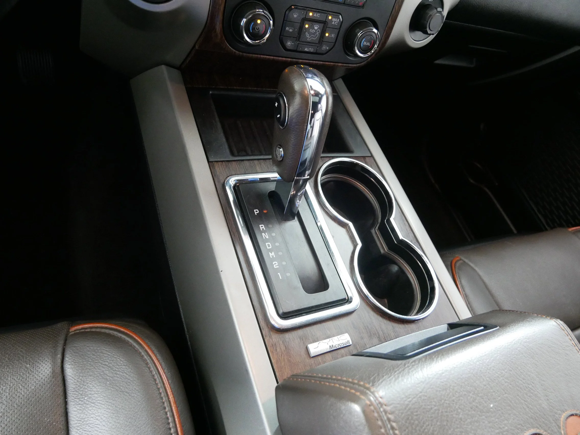 Used 2015 White Platinum Metallic Tri-Coat Ford King Ranch image 24