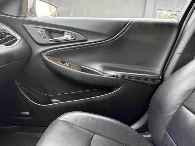 Used 2024 Gray Chevrolet LT image 30