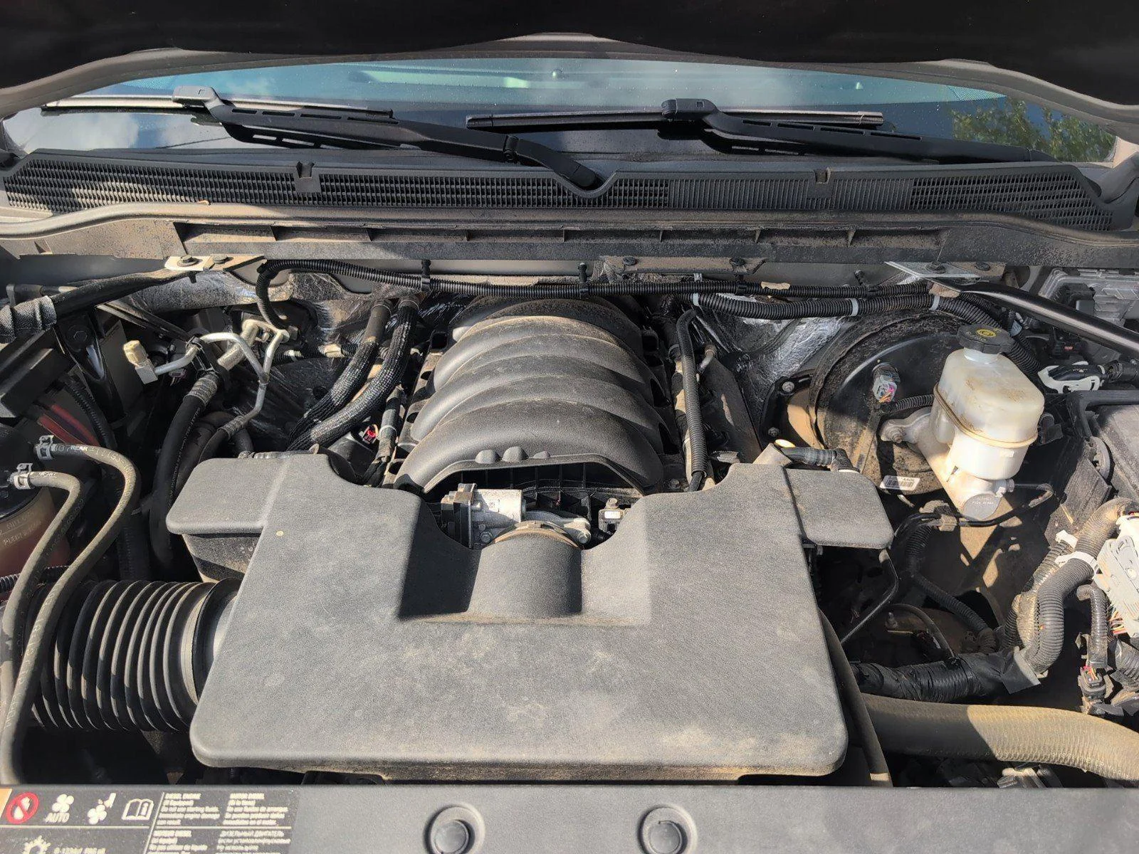 Used 2018 Quicksilver Metallic GMC SLT image 13