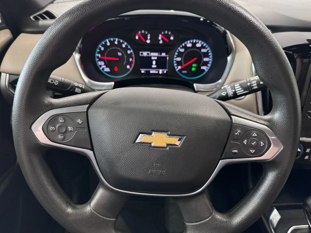2023 Chevrolet Traverse LS - Photo 13