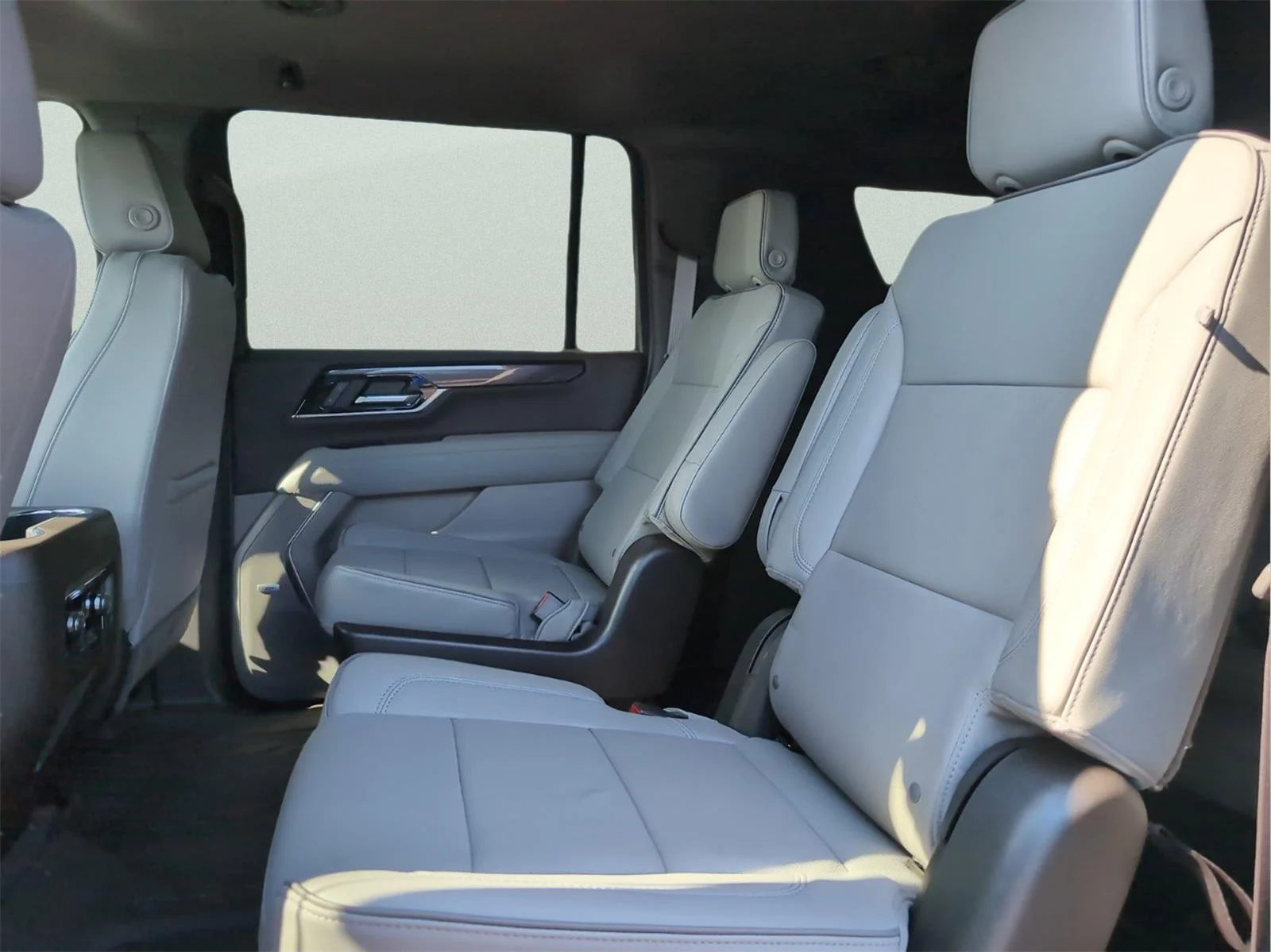 New 2026 Summit White GMC Elevation image 21