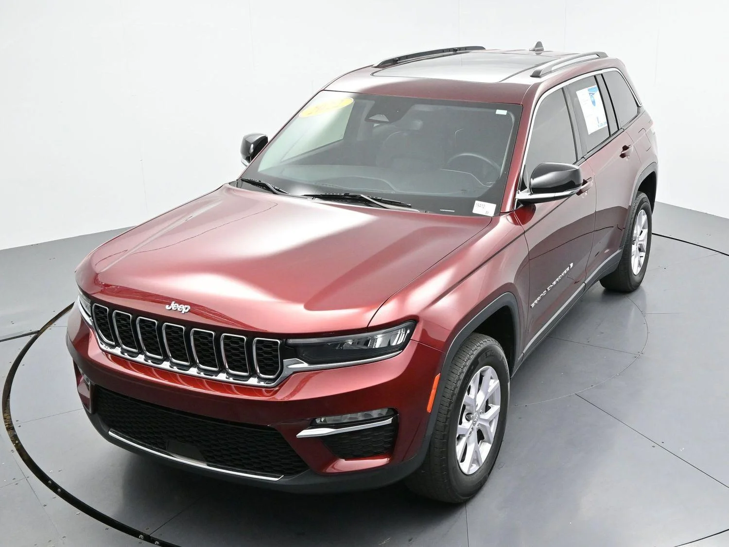 Used 2022 Red Jeep Limited image 43