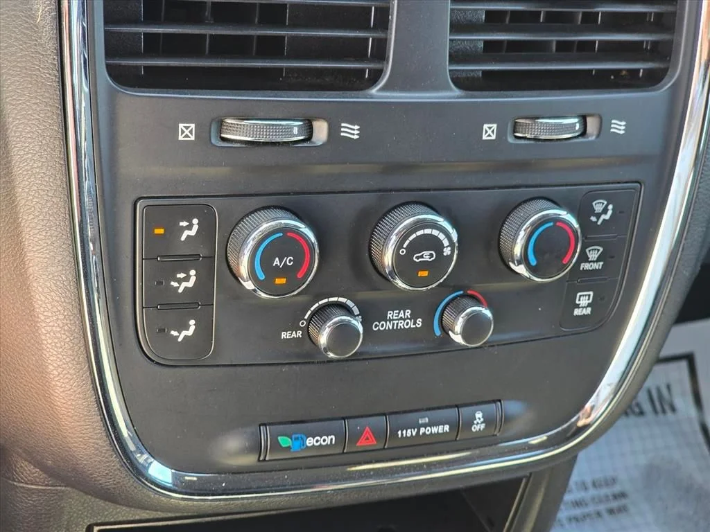 Used 2017 Silver Dodge SE Plus image 18