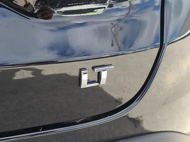 New 2026 Mosaic Black Metallic Chevrolet LT image 11