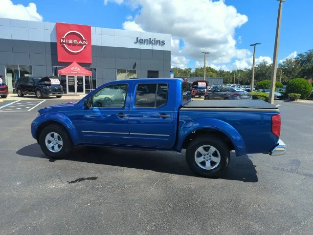 Used 2012 Blue Nissan SV image 10