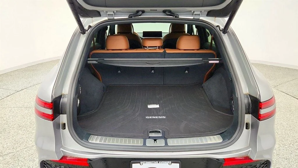 Used 2025 Savile Silver Genesis 2.5T AWD w/ Advanced Package & Panoramic Sunroof image 24