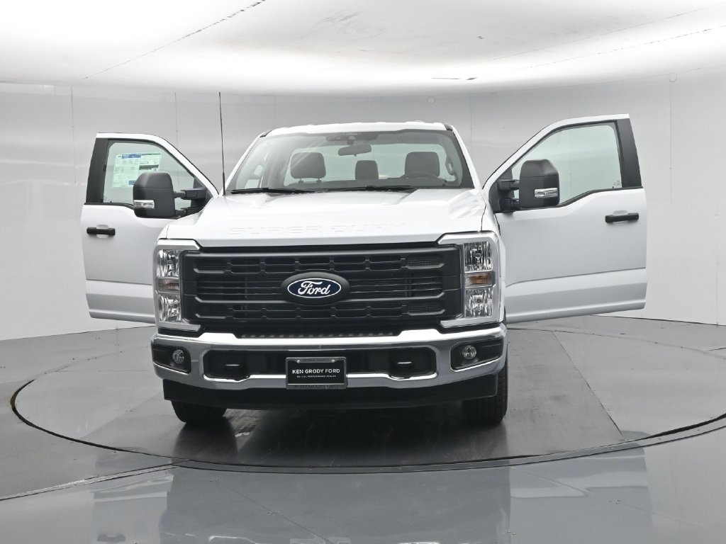 New 2027 Oxford White Ford XL image 26