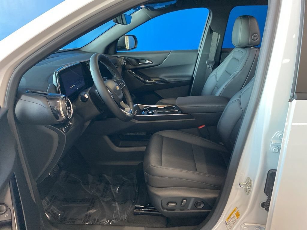 New 2026 Summit White Chevrolet LT image 11