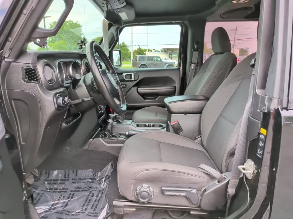 Used 2023 Black Jeep Sport S image 16