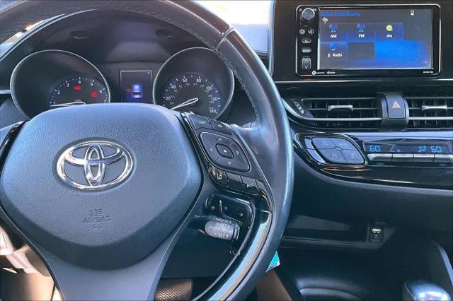 Certified Used 2018 RUBY FLARE PEARL Toyota  image 25