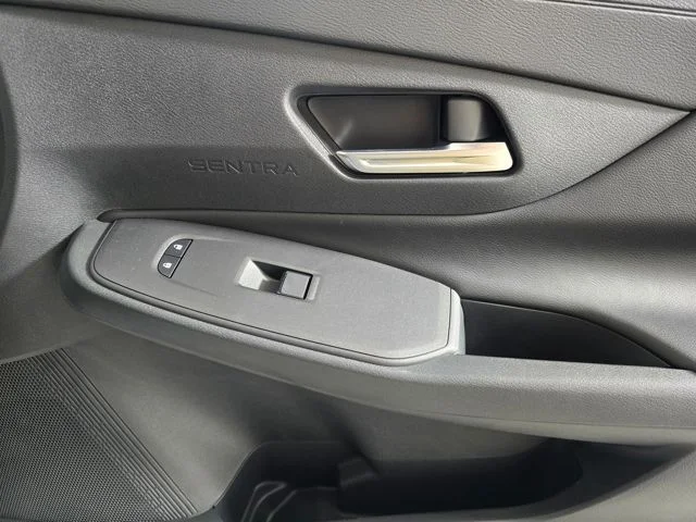 2026 Nissan Sentra SV - Photo 10