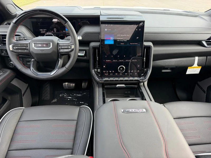 2026 GMC Yukon AT4 Ultimate - Photo 13