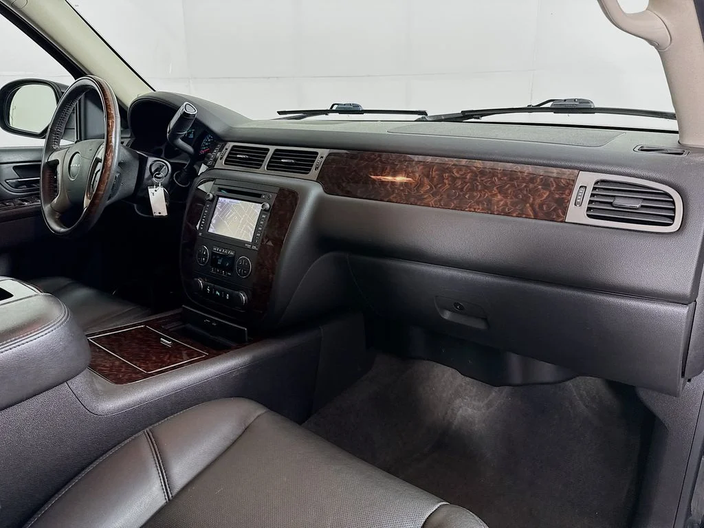 Used 2013 Black GMC Denali image 38