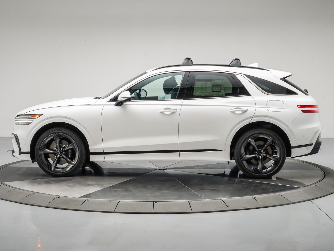 2026 GENESIS GV70 Sport Prestige - Photo 2