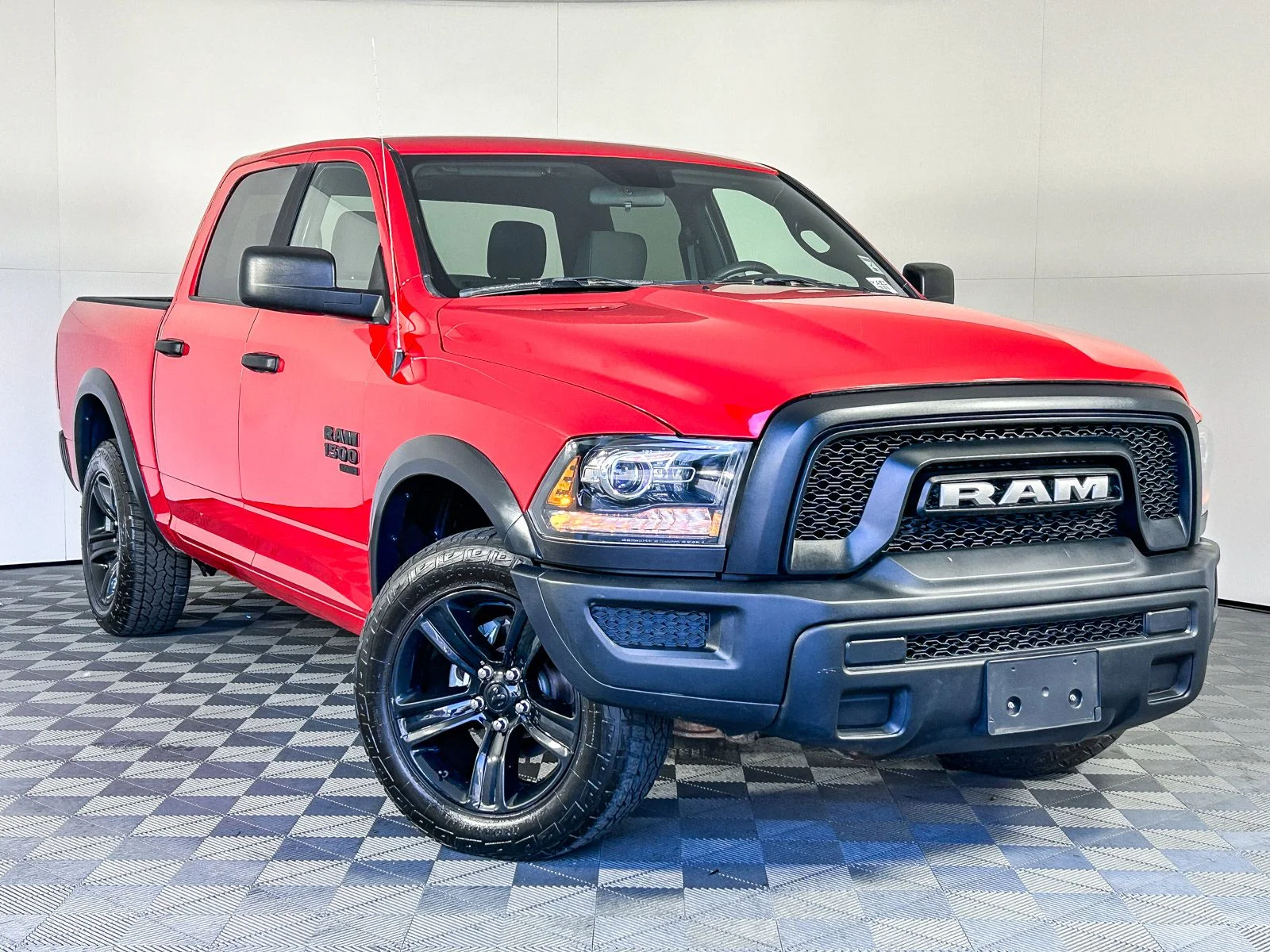 2024 RAM 1500 Classic Warlock 4x4 Crew Cab 5'7's photo