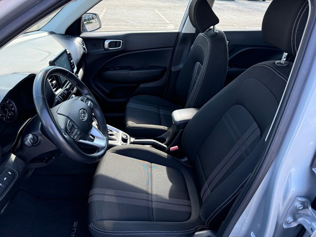 2021 Hyundai Venue SEL - Photo 13