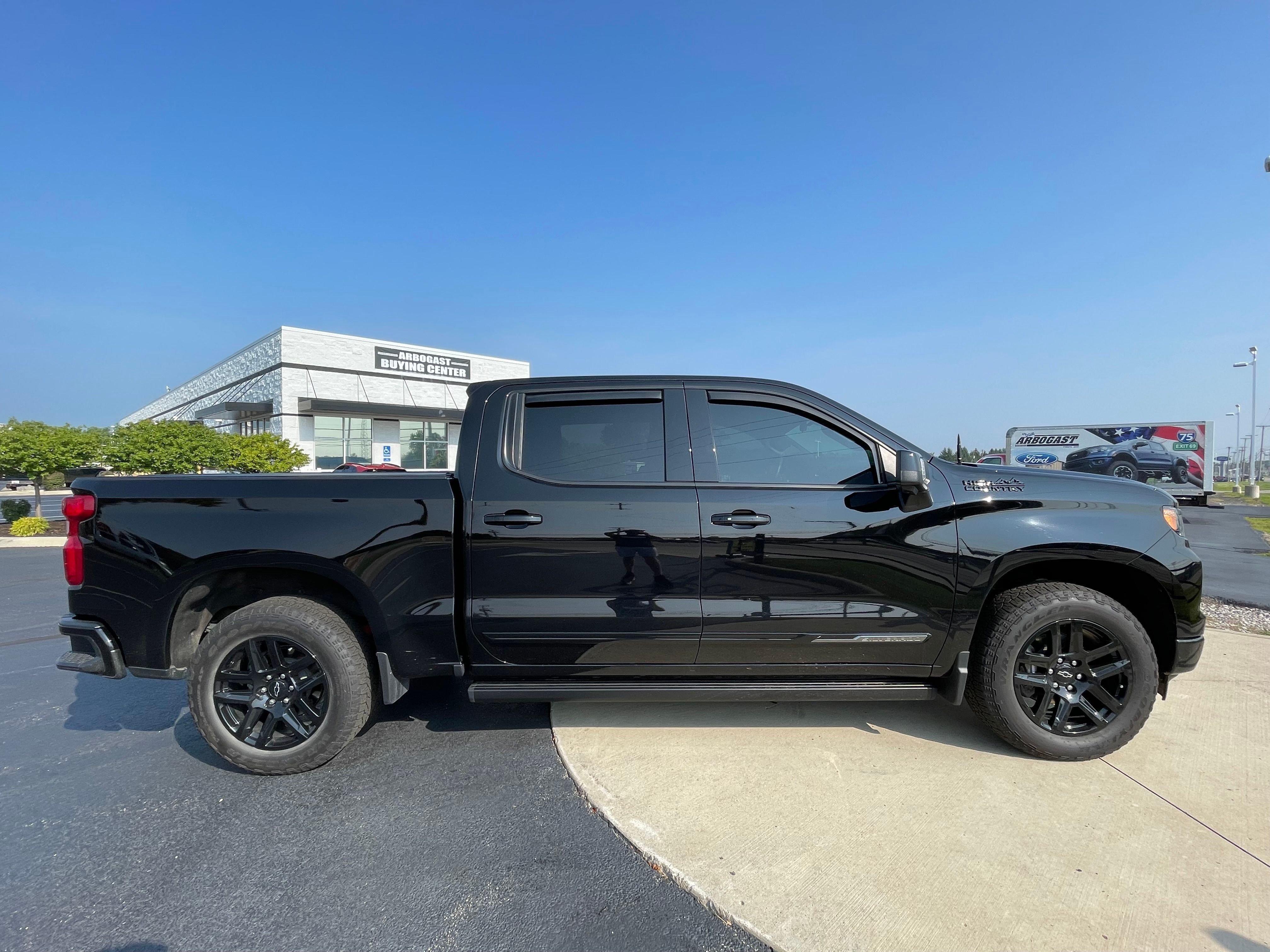 Used 2024 Black Chevrolet High Country image 8