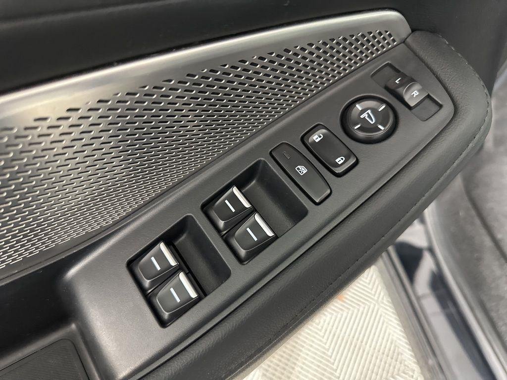 Used 2023 Majestic Black Pearl Acura 3.5L image 10