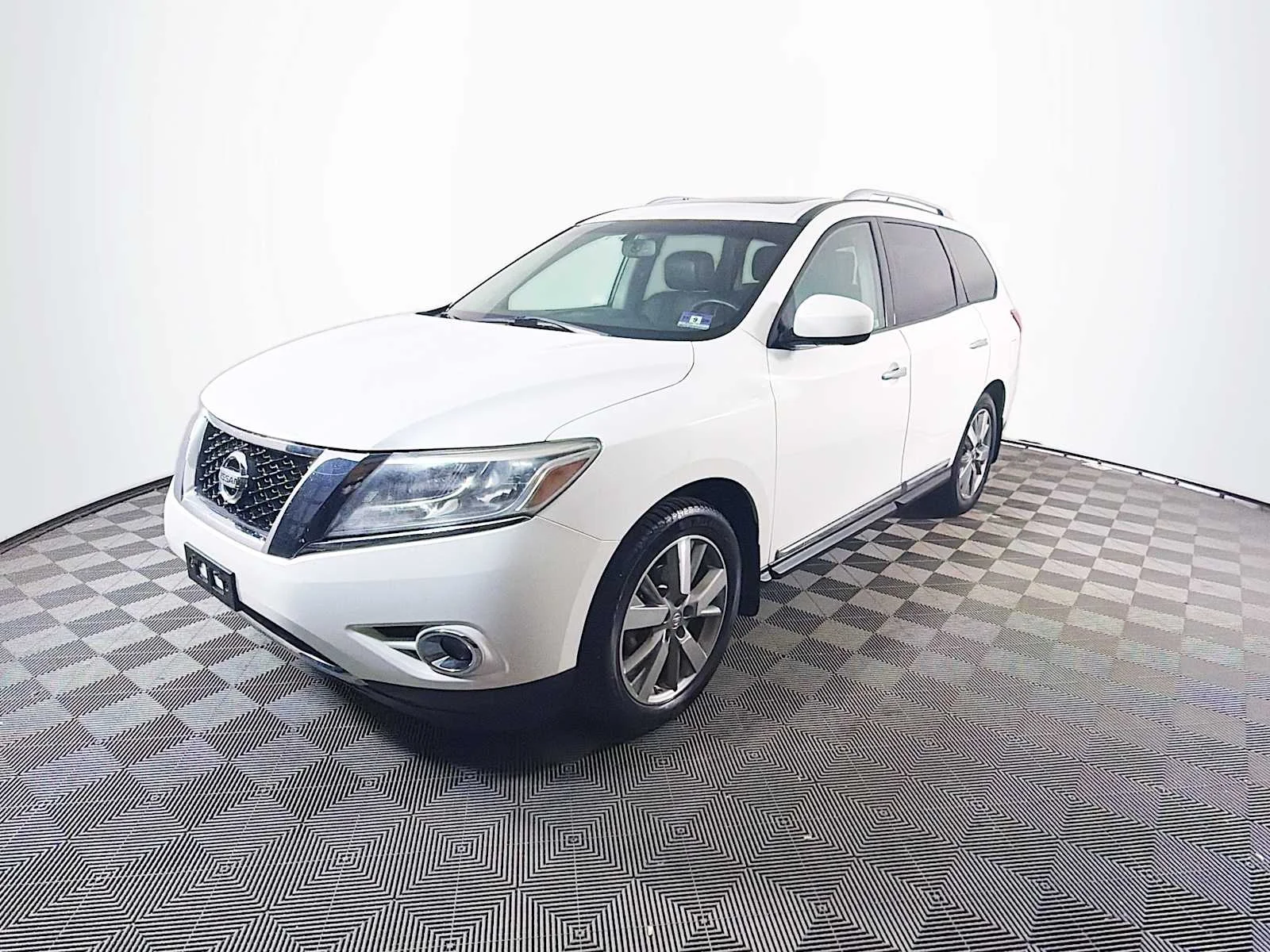 2013 Nissan Pathfinder Platinum
