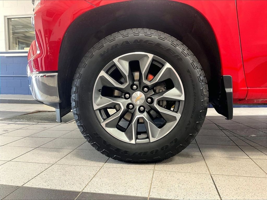 Used 2023 Red Chevrolet LT image 7