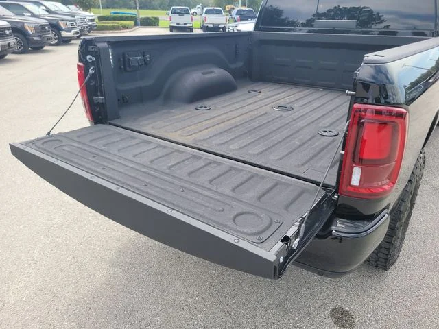 Used 2025 Black Ram Laramie image 11