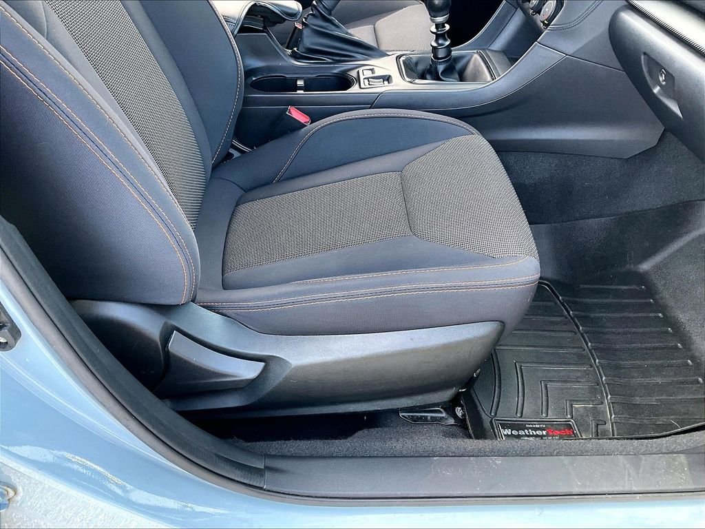 Used 2019 Cool Gray Khaki Subaru 2.0i Premium image 33