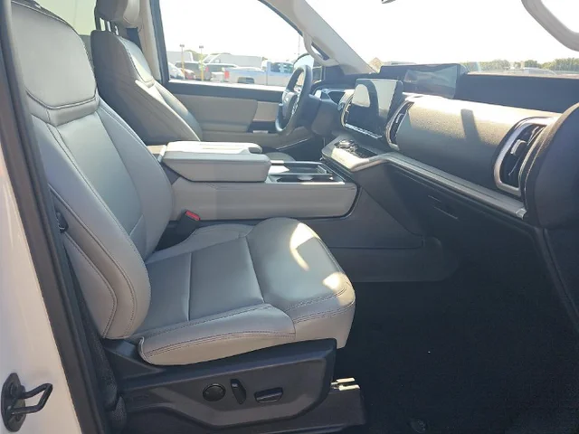 Used 2025 White Metallic Ford Active image 11