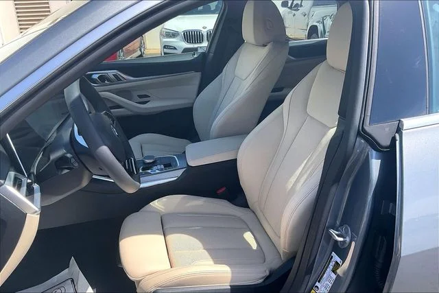 New 2026 Skyscraper Grey Metallic BMW eDrive40 image 9