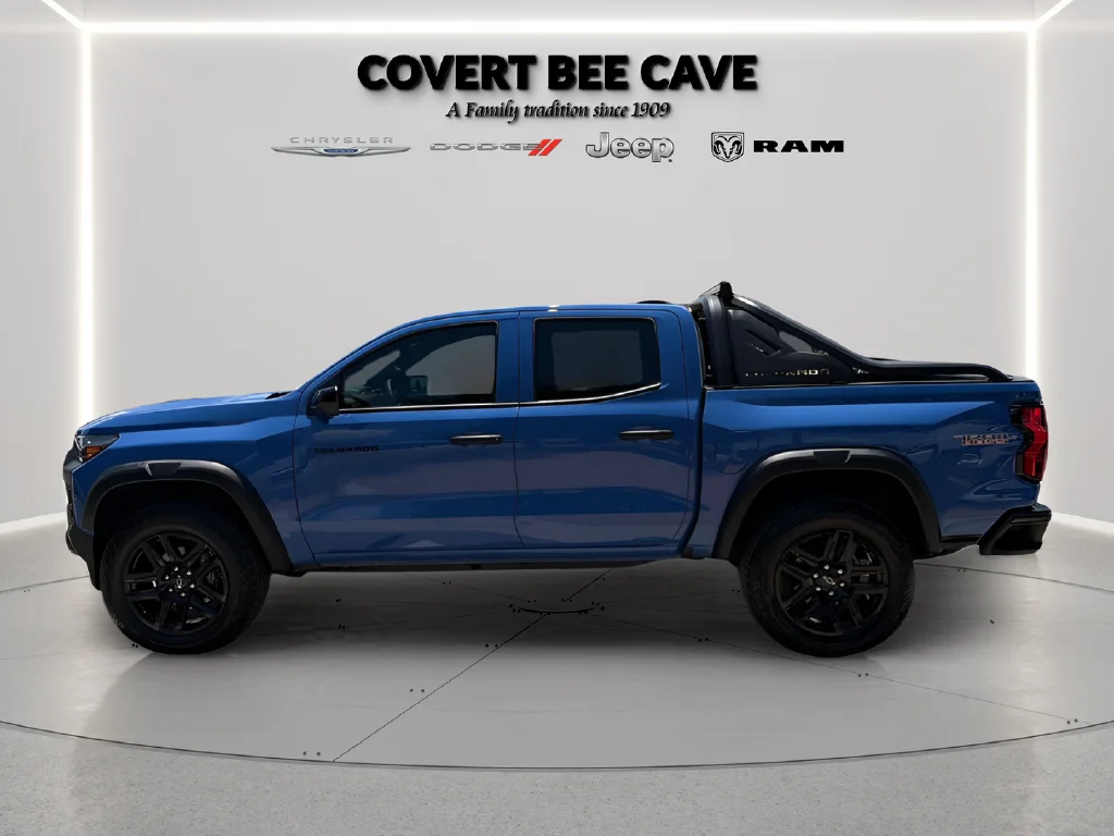 Used 2025 Blue Chevrolet Trail Boss image 7