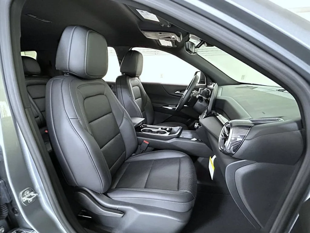 New 2027 Sterling Gray Metallic Chevrolet LT image 15