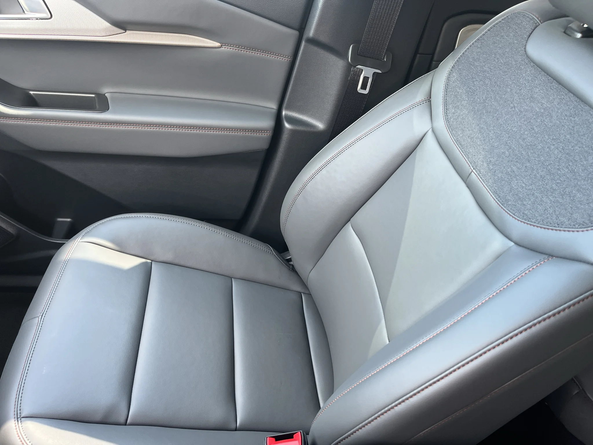 New 2026 Carbonized Gray Metallic Ford Active w/200A Pkg image 20