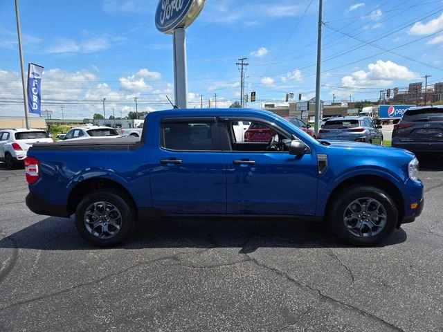 Used 2024 Blue Ford XLT image 9