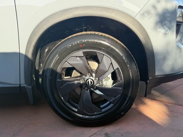 New 2026 Boulder Gray Pearl Nissan SV image 9