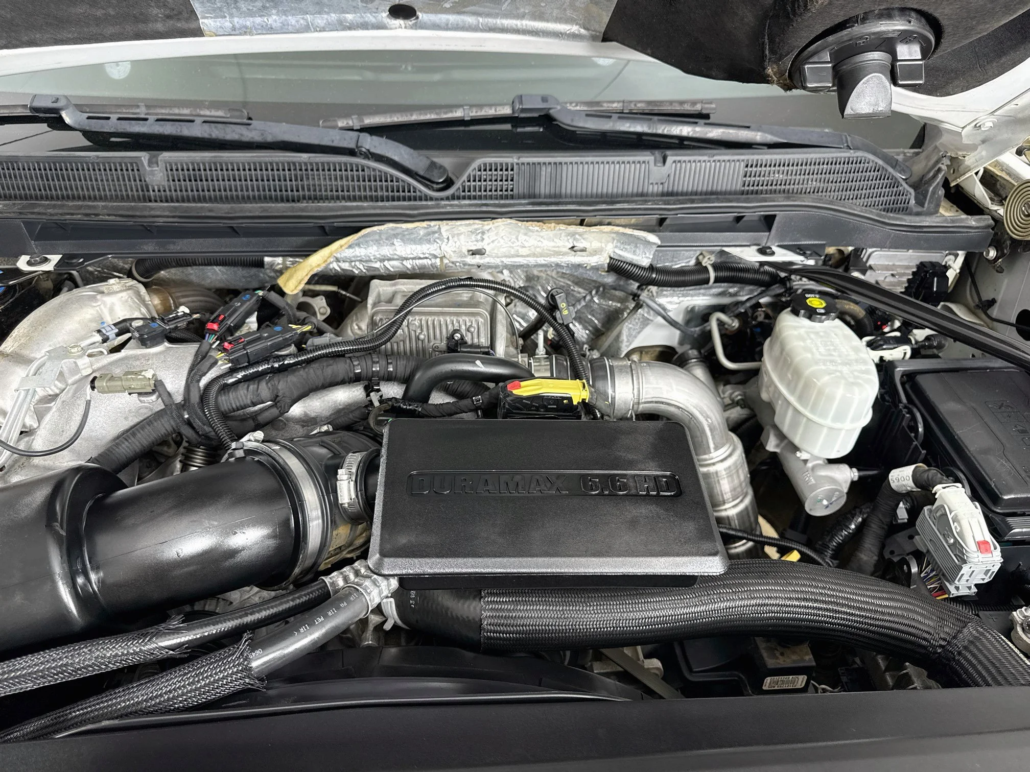 Used 2019 SUMMIT WHITE GMC SLT image 30