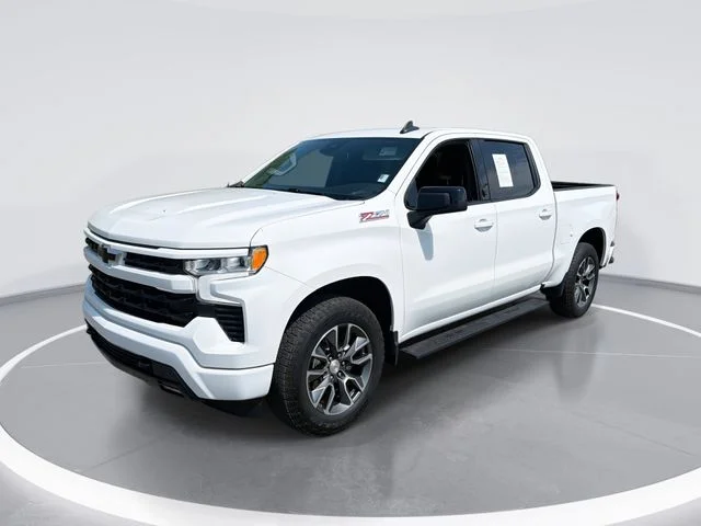 Used 2023 White Chevrolet RST image 1