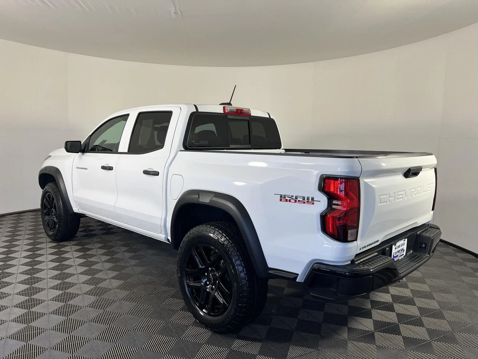 Used 2023 Summit White Chevrolet Trail Boss image 25