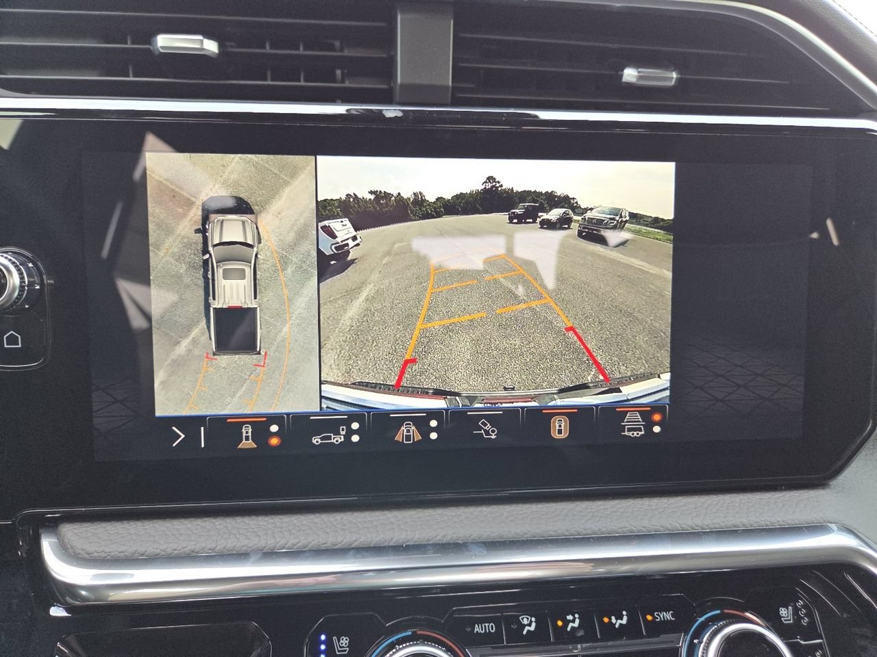 2026 GMC Sierra 1500 Denali - Photo 9