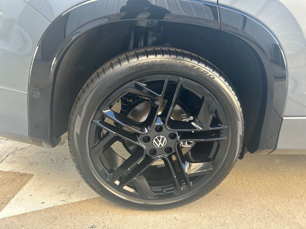New 2026 Gray Volkswagen 2.0T SE R-Line Black image 25